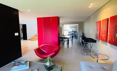 Excelente casa en condominio en venta en Bosques.