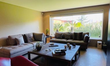 Excelente casa en condominio en venta en Bosques.
