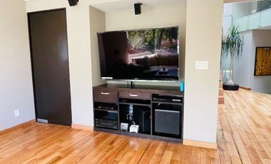 Excelente casa en condominio en venta en Bosques.