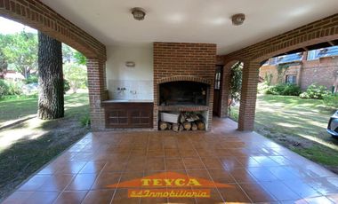 Casa en venta, 4 ambientes, zona Lasalle, Pinamar