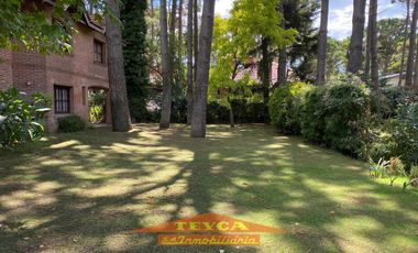 Casa en venta, 4 ambientes, zona Lasalle, Pinamar