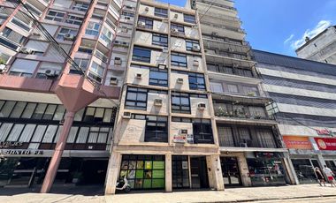 VENTA - Oficina de 27 m2 en pleno Centro de Rosario (opción amueblada)