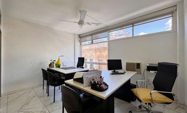 VENTA - Oficina de 27 m2 en pleno Centro de Rosario (opción amueblada)