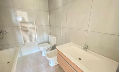 Departamento en  venta de 2 ambientes con cochera