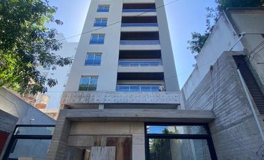 Departamento en  venta de 2 ambientes con cochera