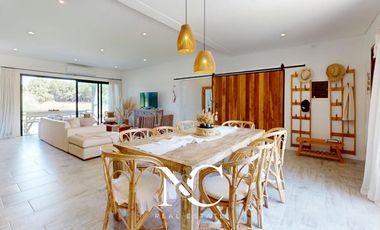 Casa en venta en Costa Esmeralda fondo al golf