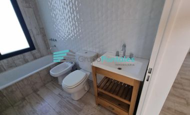 Casa en venta en Barrio Lagos de Canning II, con 3 dormitorios y piscina
