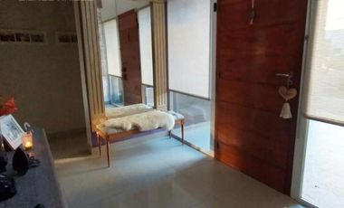 Casa 6 ambientes en 2 plantas en venta - Barrancas de Guido