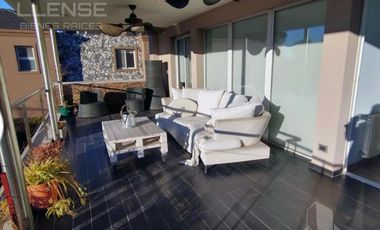 Casa 6 ambientes en 2 plantas en venta - Barrancas de Guido