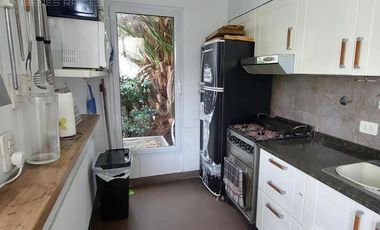 Casa 6 ambientes en 2 plantas en venta - Barrancas de Guido