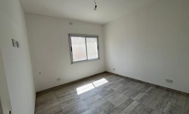 Venta Casa 3 ambientes Barrio Greenhouses