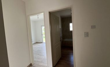 Venta Casa 3 ambientes Barrio Greenhouses