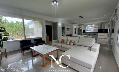 Casa en  venta en Costa Esmeralda