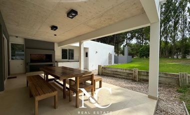 Casa en  venta en Costa Esmeralda