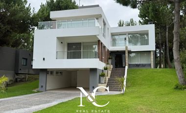 Casa en  venta en Costa Esmeralda
