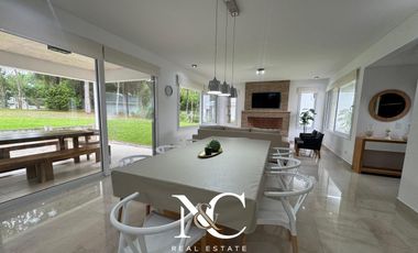 Casa en  venta en Costa Esmeralda
