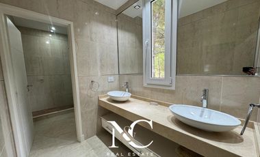 Casa en  venta en Costa Esmeralda