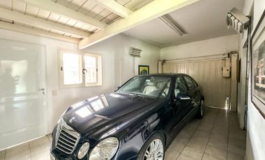 CASA EN VENTA en LAS LOMAS DE SAN ISIDRO con AMPLIOS ESPACIOS, GRAN JARDIN, QUINCHO,