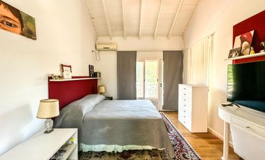 CASA EN VENTA en LAS LOMAS DE SAN ISIDRO con AMPLIOS ESPACIOS, GRAN JARDIN, QUINCHO,