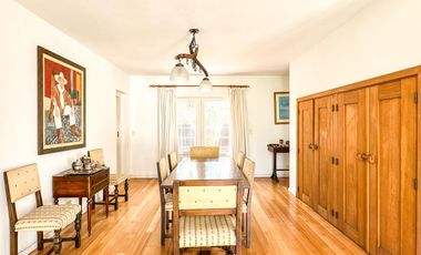 CASA EN VENTA en LAS LOMAS DE SAN ISIDRO con AMPLIOS ESPACIOS, GRAN JARDIN, QUINCHO,