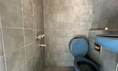 Casa con cochera y patio con piscina a la Venta en Bernal
