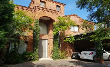 FABULOSA CASA RESIDENCIAL - Los Castores Nordelta