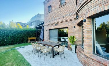 FABULOSA CASA RESIDENCIAL - Los Castores Nordelta