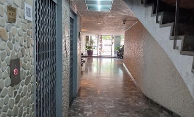 Departamento de 2 ambientes, reciclado, pintado y pisos plastificados.