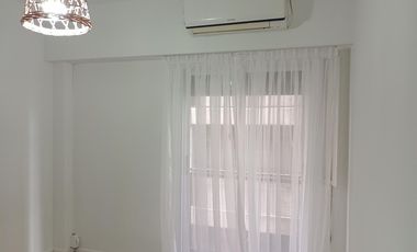 Departamento de 2 ambientes, reciclado, pintado y pisos plastificados.
