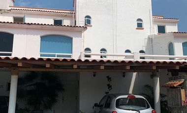 Casa en venta  en Acapulco diamante con acceso a exclusivas amenidades y club