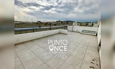 Casa en venta con roof garden privado en Explanada, Pachuca Hidalgo