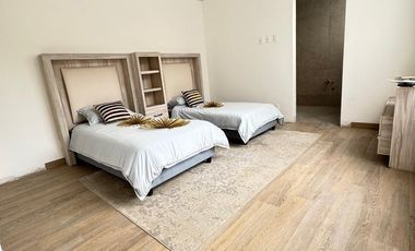 CASA NUEVA EN CONDOMINIO EN COYOACAN CON JARDIN Y ROOF GARDEN