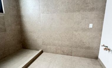 CASA NUEVA EN CONDOMINIO EN COYOACAN CON JARDIN Y ROOF GARDEN