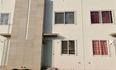CASA EN RENTA (AMUEBLADA) EN SENDAS EL MARQUES QUERETARO GAA