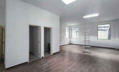 Bodega Industrial en Renta de 917 m2 Ubicada en Toluquilla, Tlaquepaque Jal