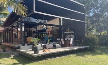 Casa en Arriendo Amoblada en Rionegro vía La Ceja