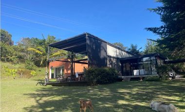 Casa en Arriendo Amoblada en Rionegro vía La Ceja