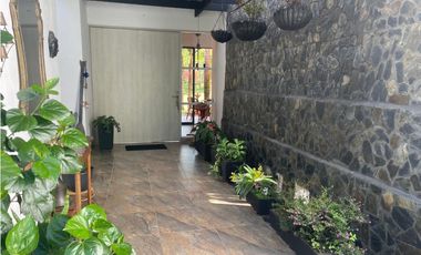 Casa en Arriendo Amoblada en Rionegro vía La Ceja