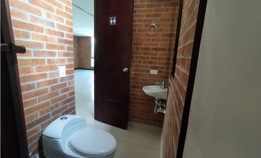 Se arrienda oficina en Medellín