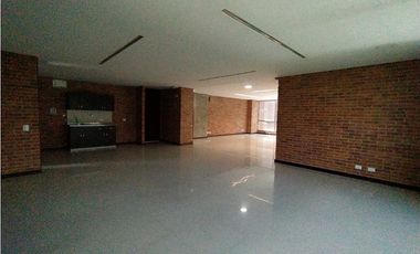 Se arrienda oficina en Medellín