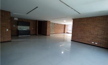 Se arrienda oficina en Medellín