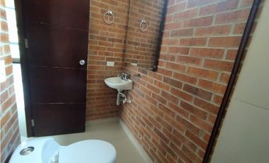 Se arrienda oficina en Medellín