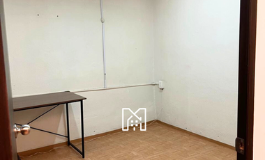 Local Comercial ideal para laboratorio o farmacia, Zona de Hospitales
