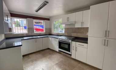 CASA EN RENTA EN LOMAS DE TECAMACHALCO