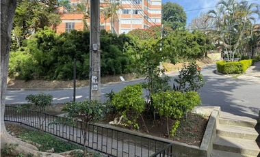 VENTA DE LOCAL COMERCIAL EN CALASANZ PARTE BAJA RANGO 3