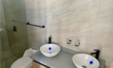 Casa nueva de tres pisos en venta Barrio Las Mercedes Palmira Valle