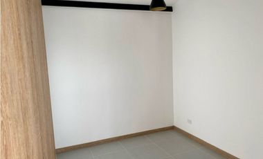 Casa nueva de tres pisos en venta Barrio Las Mercedes Palmira Valle