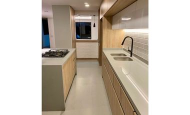 Casa nueva de tres pisos en venta Barrio Las Mercedes Palmira Valle