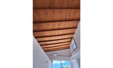 *Venta de casa lote o bodega en San Francisco, Copacabana