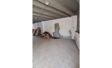 *Venta de casa lote o bodega en San Francisco, Copacabana